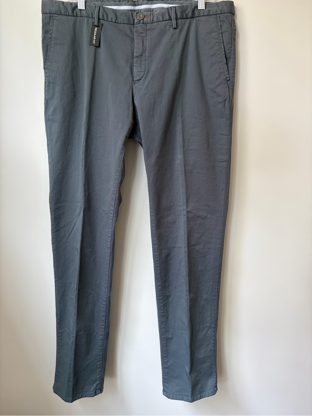 Massimo Dutti Men's NWT Regular fit Gray Chinos size 38US